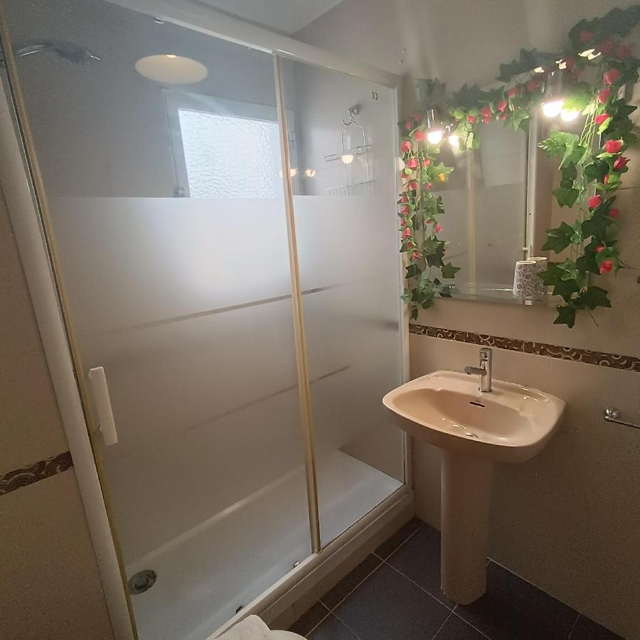 Bolivia Beach Apartments 马拉加 外观 照片