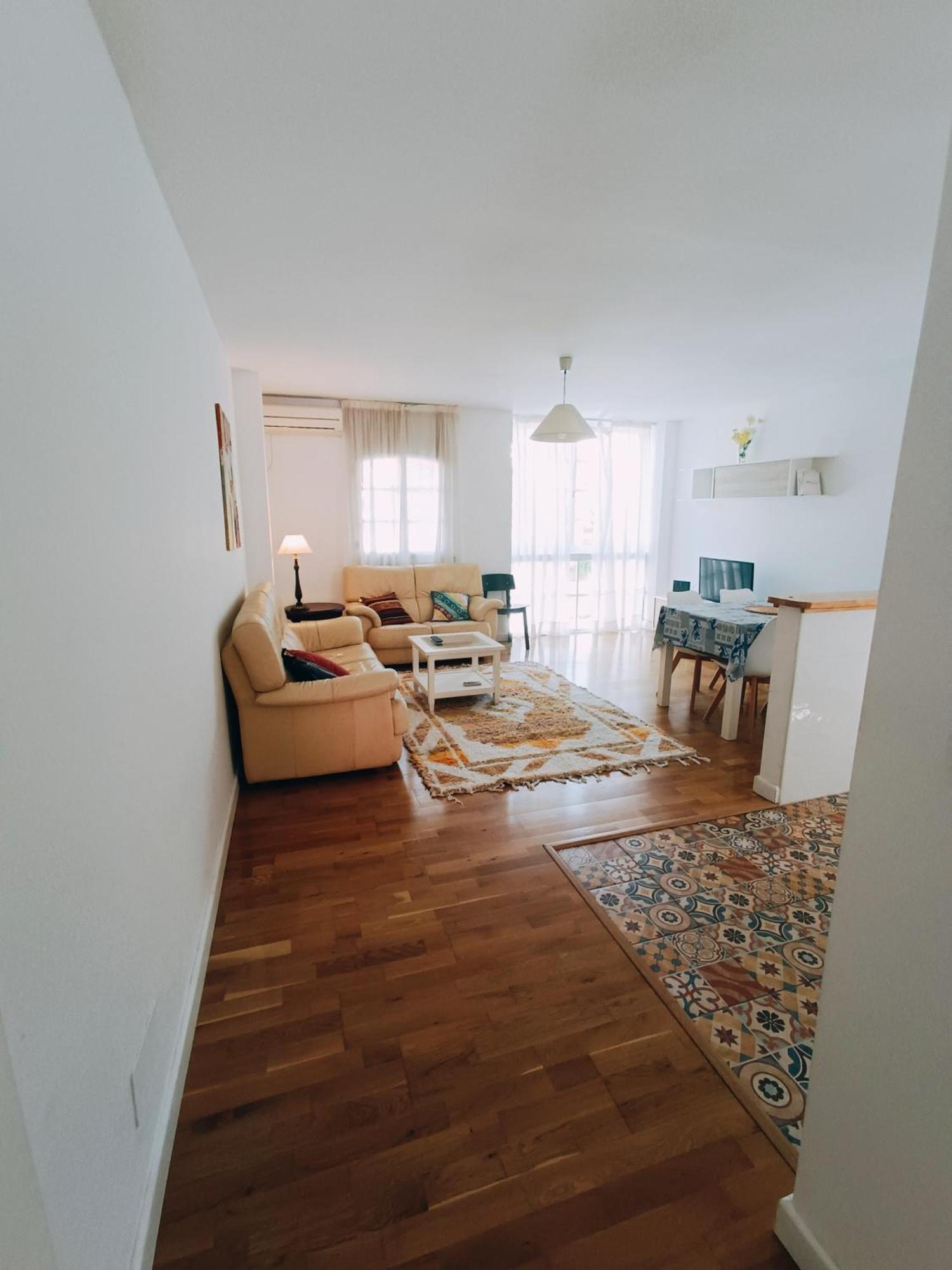 Bolivia Beach Apartments 马拉加 外观 照片
